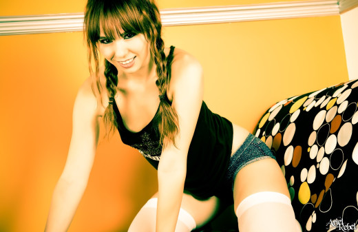 649854 (a): :1680x1087